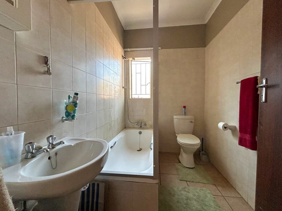 2 Bedroom Property for Sale in Dassie Rand North West